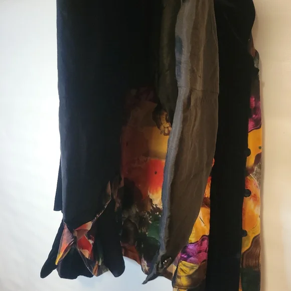 Unique Silky Ink Art Jacket with Velvet Trim - Picture 14 of 15